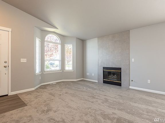 3rd image of 3826 50th Ave NE