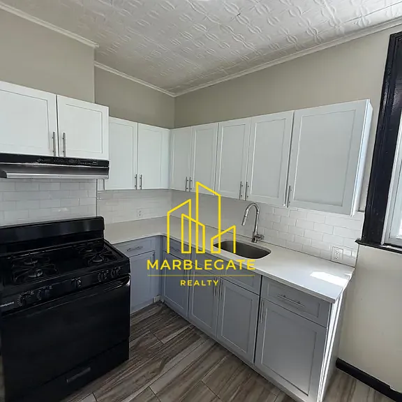 429 S 6th St #33 — Photo 2
