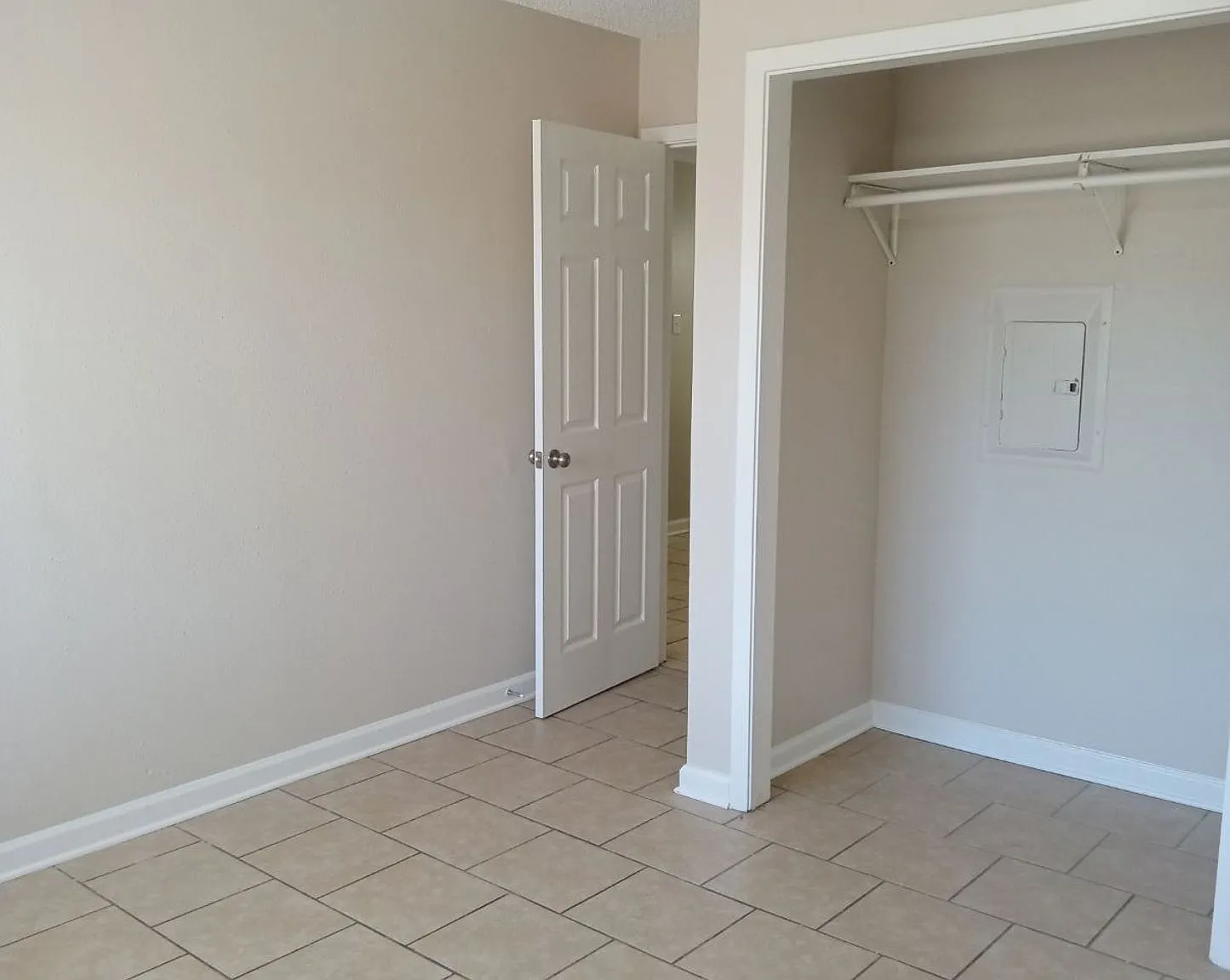 Newly Renovated Wilson Apartments- Now Leasing! — Photo 3