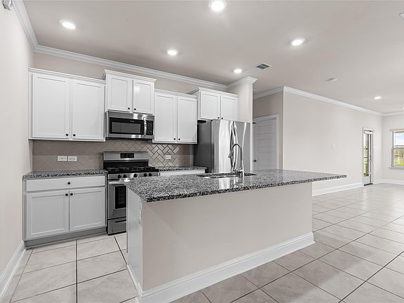 4th image of 400 Camino Bay Dr