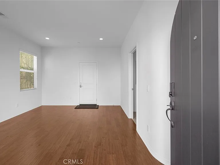 6328 Pacific Way — Photo 4
