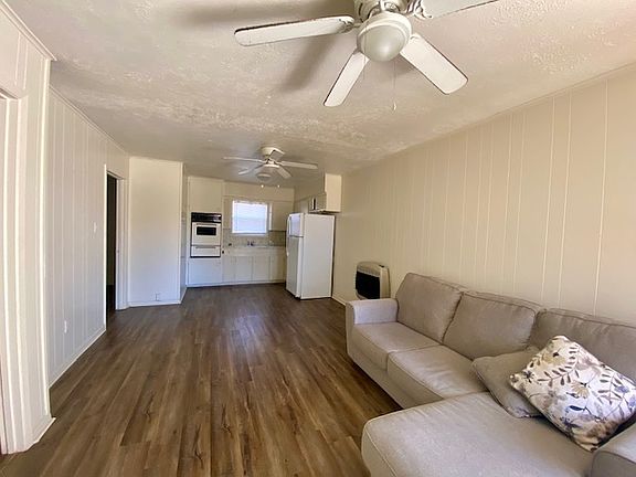 Living/Kitchen