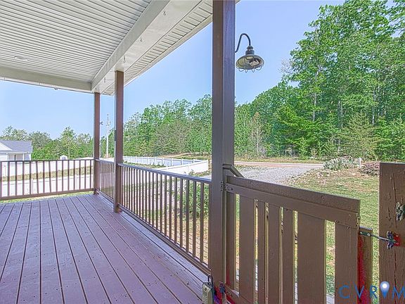 3rd image of 165 New South Ridge Rd