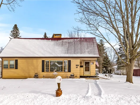 809 E 4th Street N, Ladysmith, WI 54848