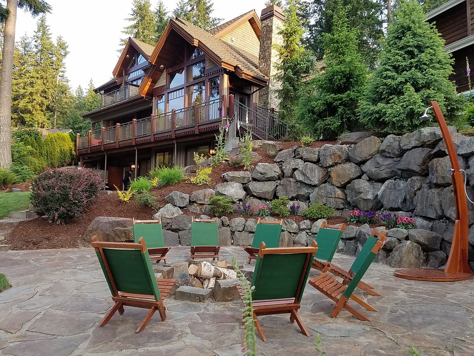 1st image of 2149 E Beaver Lake Dr SE