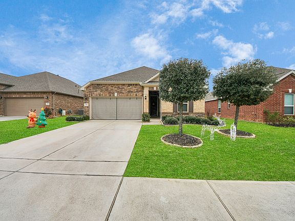 3rd image of 3813 Tolby Creek Ln