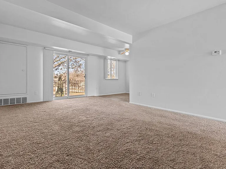 Six Trails Apartments - Saline, MI — Photo 9