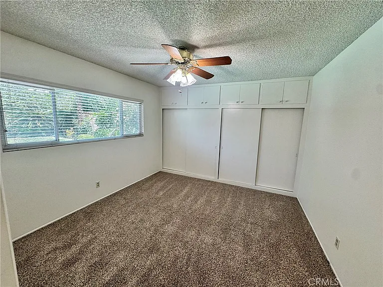 509 California Dr — Photo 25