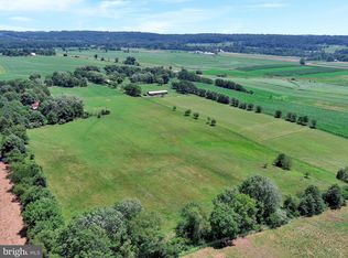 884 Bellaire Rd, Hershey, PA 17033