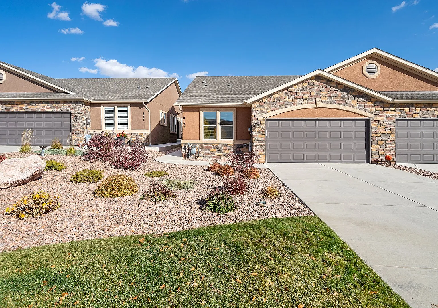3 bed, 2.5 bath, 2312 sqft, $3,150 — Photo 1