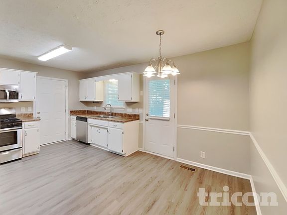 4th image of 1526 Amberwood Cir