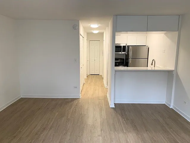 20 E. Scott Street — Photo 17