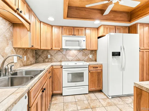 14390 E Marina Drive #209, Aurora, CO 80014