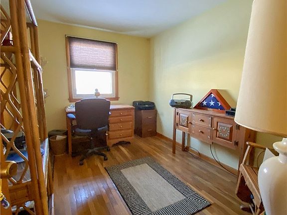 5th image of 91 Dale Dr
