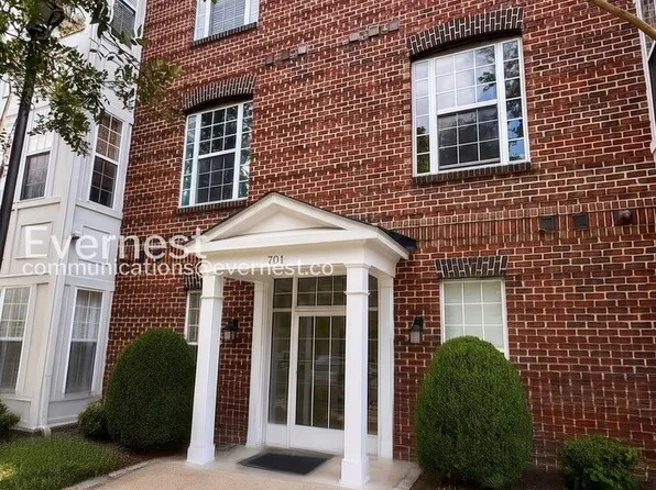 701 Cobblestone Blvd Unit 212, Fredericksburg, VA 22401