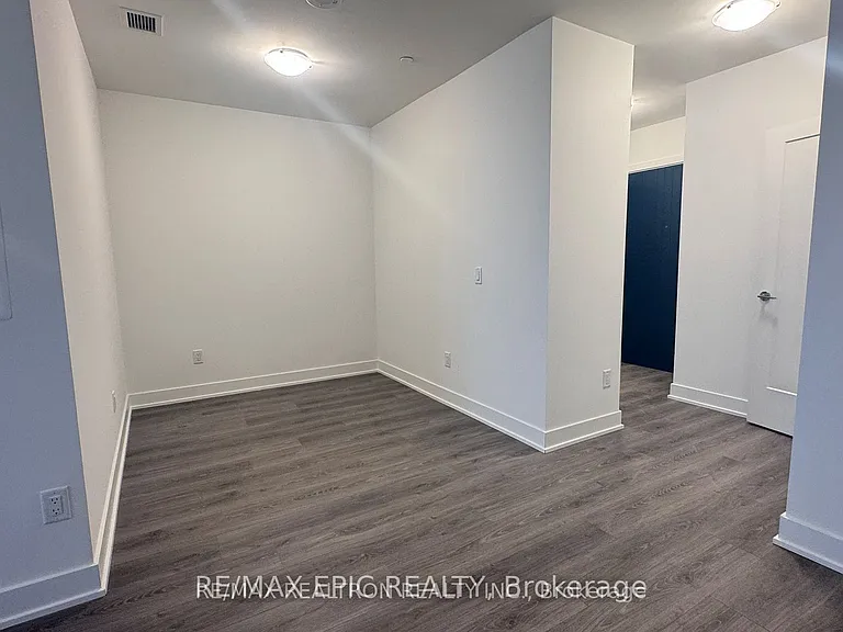 2545 Simcoe St N #913 — Photo 7