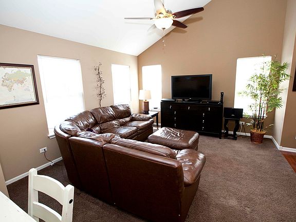 3rd image of 24618 George Washington Dr