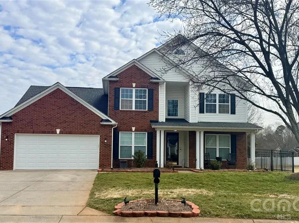 2132 Bluebonnet Ln, Matthews, NC 28104