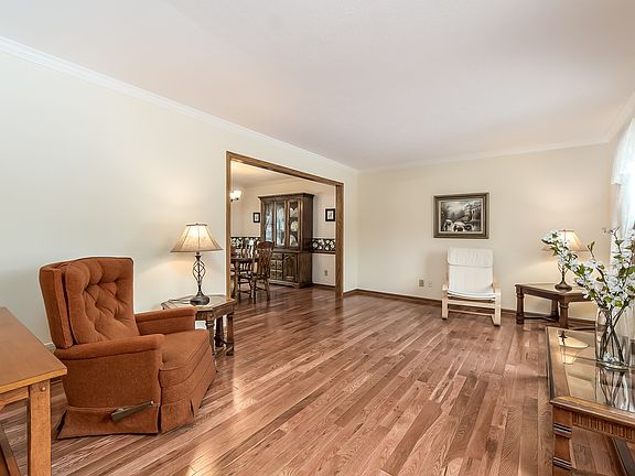 5th image of 5393 Tara Hill Dr