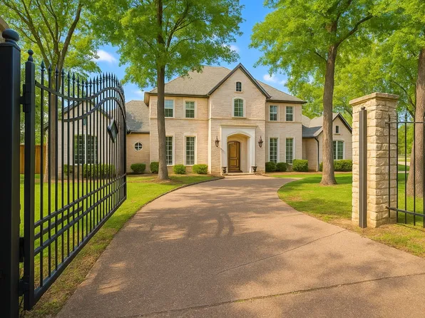 550 N Peytonville Ave, Southlake, TX 76092