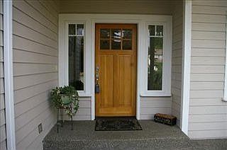 3rd image of 2519 Huber Ln NE