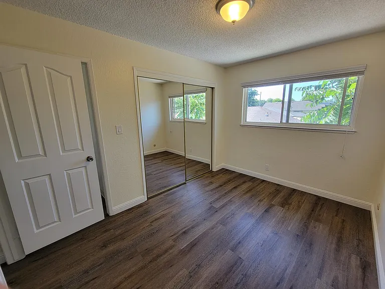 135 S Morrison Ave #F — Photo 5
