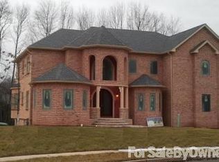 7 Jego Ct, Edison, NJ 08820