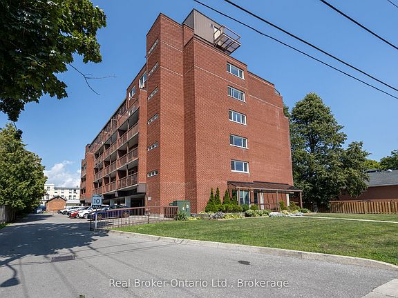 3rd image of 144 Queen St #504