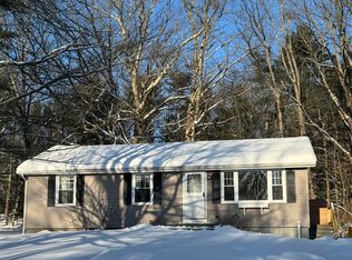 6 Castle Ter, Scarborough, ME 04074