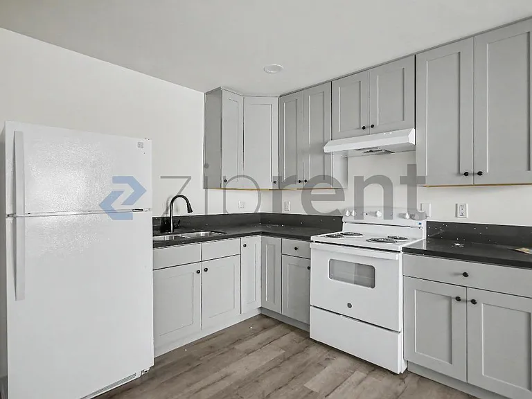 5840 Denver Ave — Photo 5