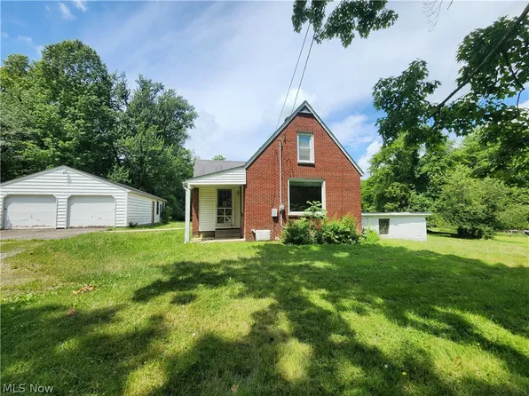 3448 Seifert Lewis Rd SE, Hubbard, OH 44425