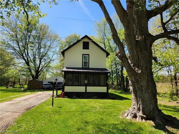 6018 Mayburn Barclay Rd, Farmdale, OH 44417