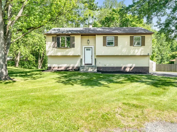 53 Cardinal Drive, Poughkeepsie, NY 12601