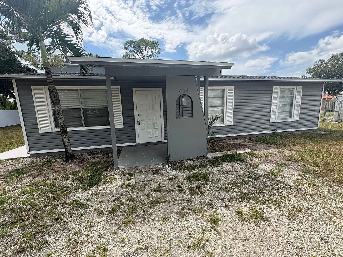 Renovated SFH 3 Bedroom Home Available Now — Photo 1