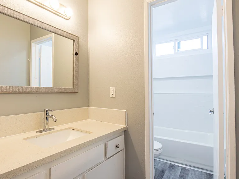 Saticoy Apartments — Photo 7