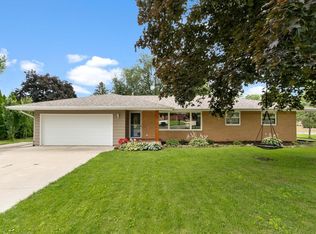 825 Truman Rd, Stoughton, WI 53589
