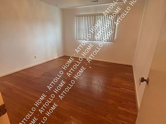 4th image of 326 51st St