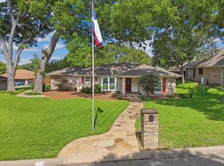 109 Crestwood Dr, Rockwall, TX 75087