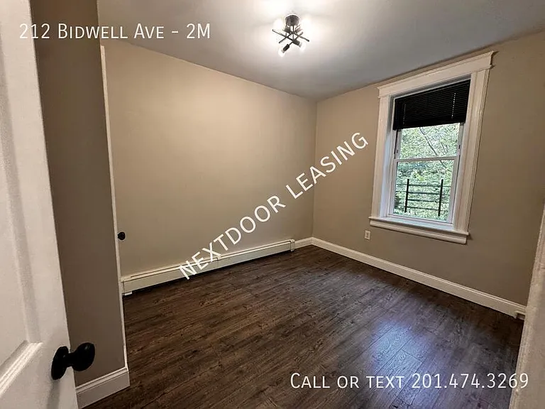 212 Bidwell Ave #2M — Photo 6