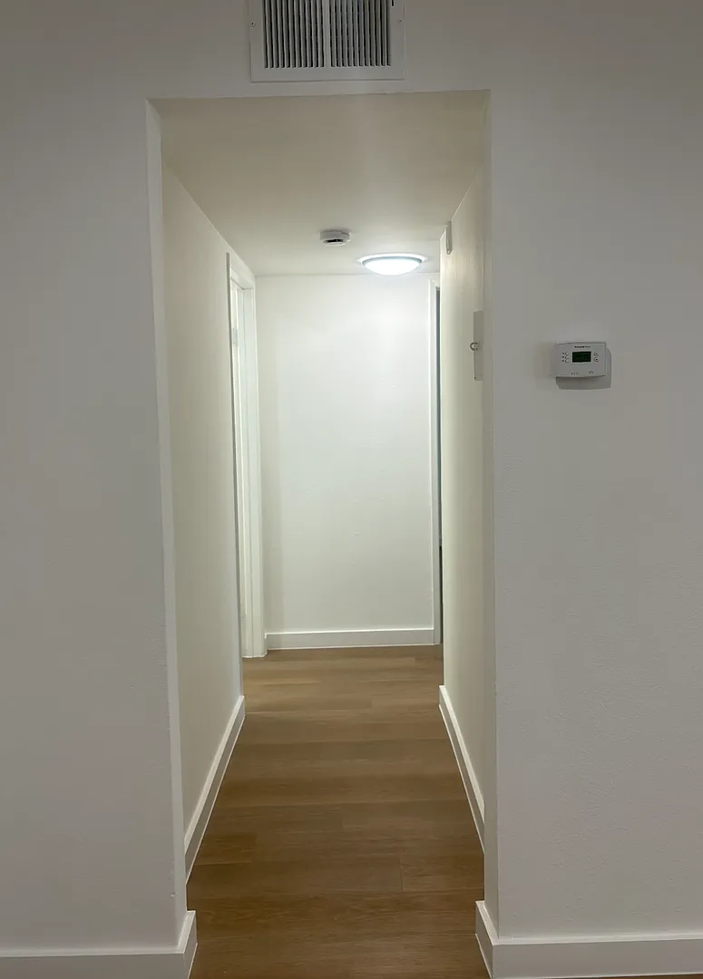 8735 Variel Ave — Photo 4