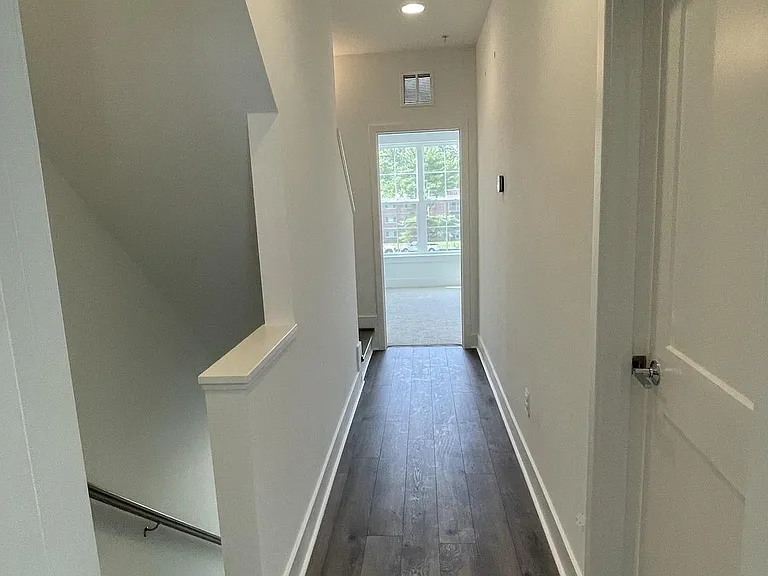 7372 Blade Dr — Photo 18