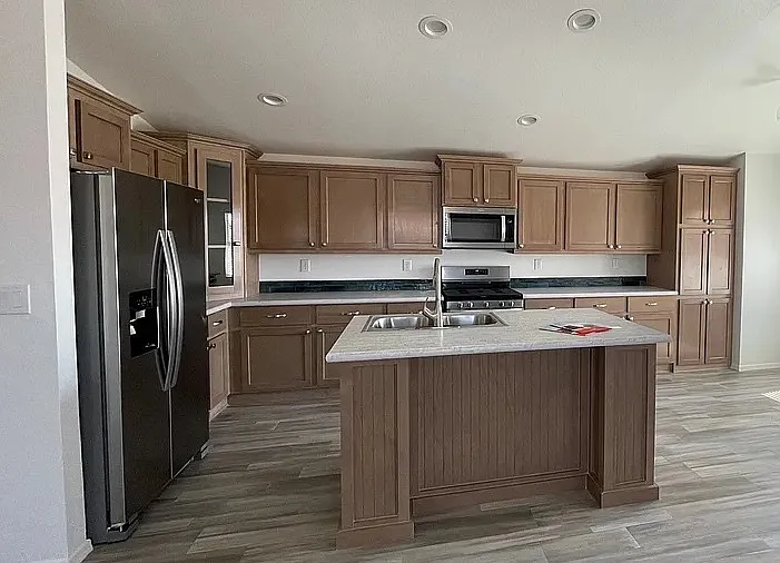 10936 E Apache Trl — Photo 4
