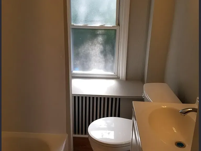 1336 Fallowfield Ave — Photo 8