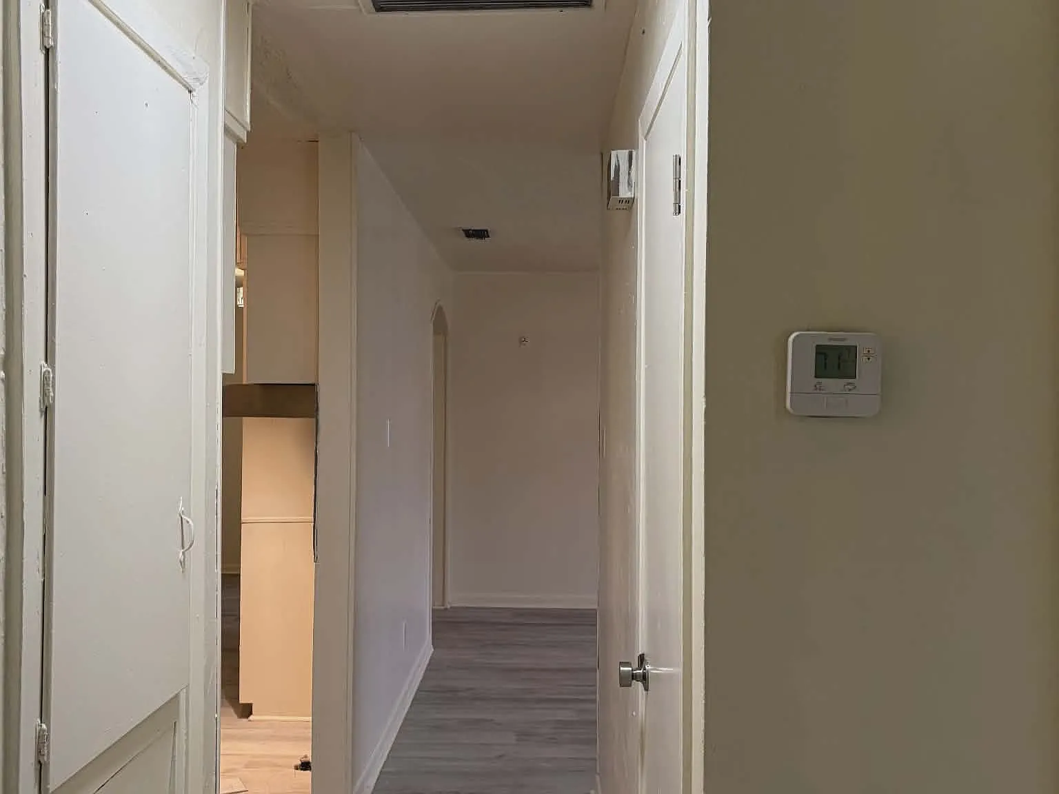 3 bed, 1047 sqft, $975 — Photo 2