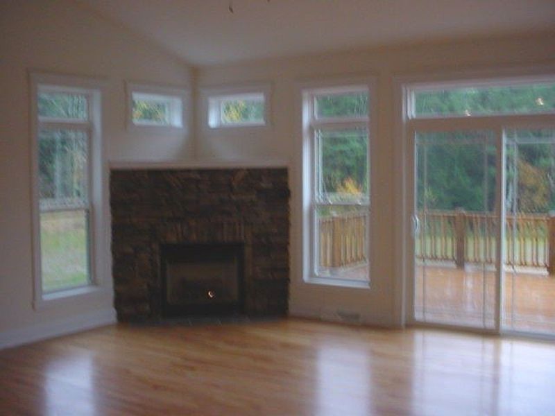 5th image of 158 HAND HILL Road