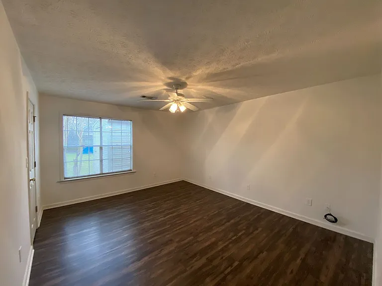7936 Copperfield Dr — Photo 11