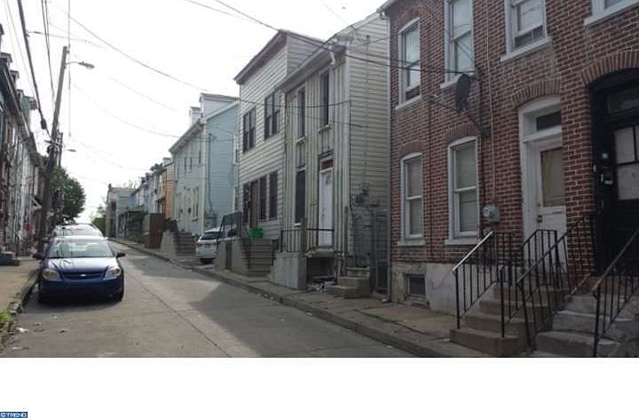 2nd image of 929 W Pine St
