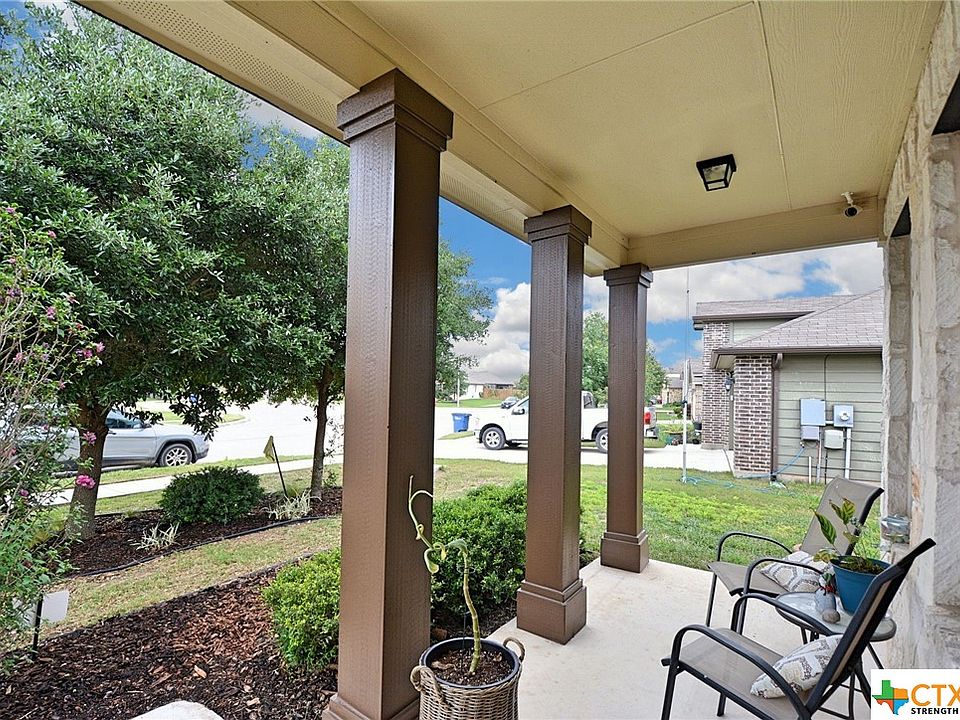 1st image of 325 Creekview Way