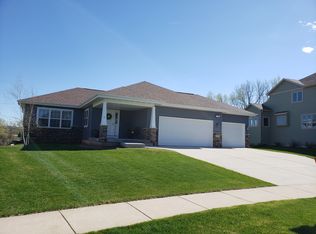 1681 Percheron Trl, Sun Prairie, WI 53590