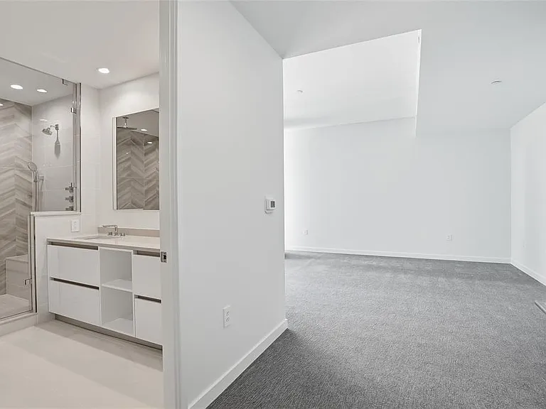 400 Central Ave #301 — Photo 23